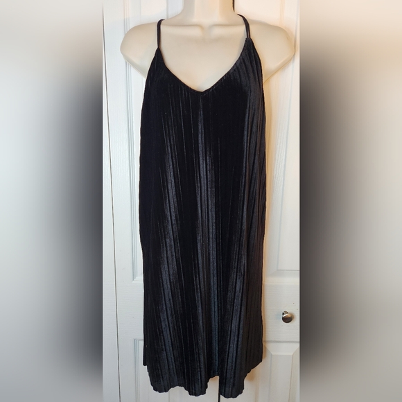 Eyeshadow Dresses & Skirts - Velvet Like Cordouroy Look Black Dress With Racer Back Size Medium
